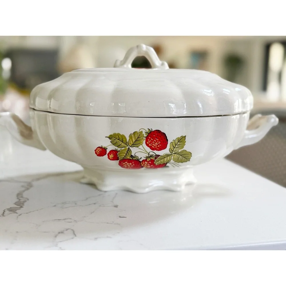 Vintage Strawberry Ceramic Lidded‎ Soup Tureen Scalloped Footed Serving Dish